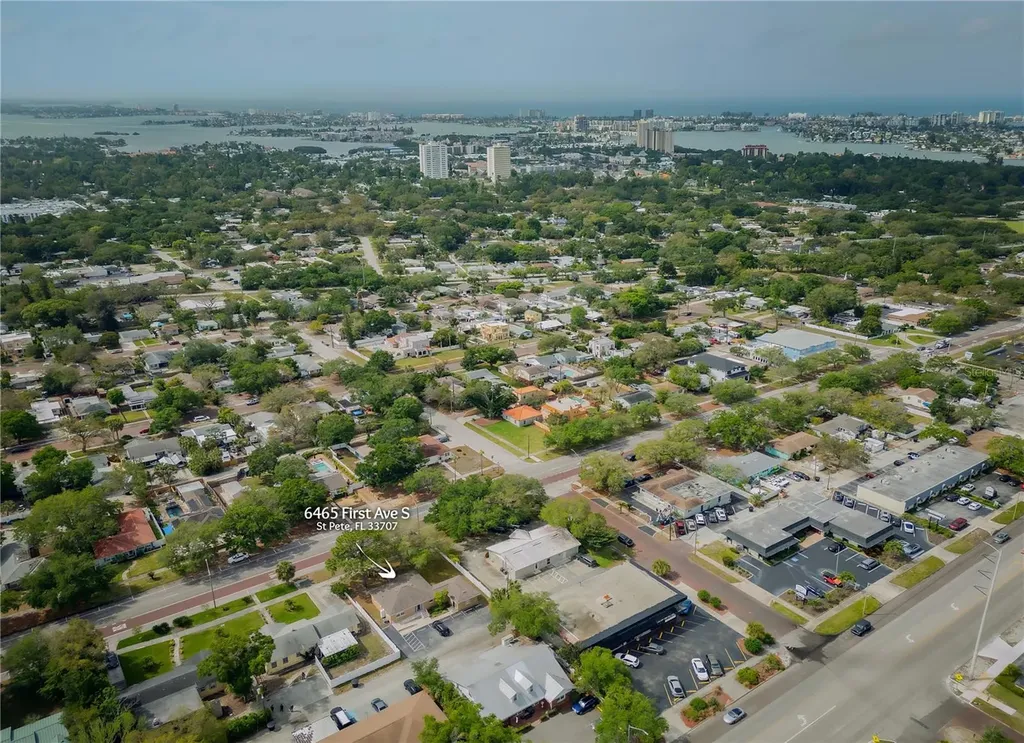 6465 1st Avenue S St Petersburg FL 33707