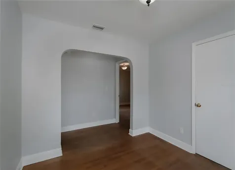 6465 1st Avenue S St Petersburg FL 33707