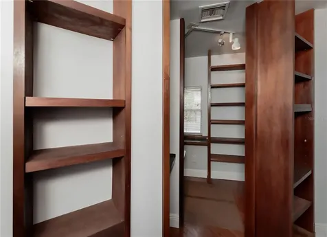 6465 1st Avenue S St Petersburg FL 33707