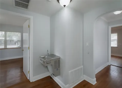 6465 1st Avenue S St Petersburg FL 33707