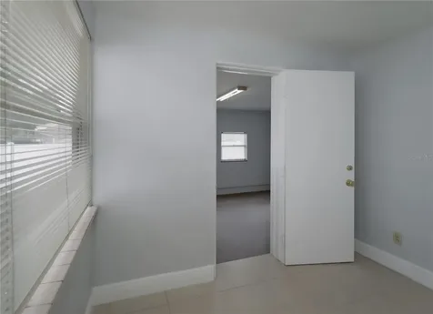 6465 1st Avenue S St Petersburg FL 33707