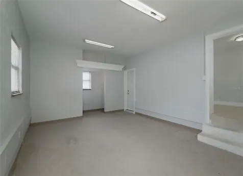 6465 1st Avenue S St Petersburg FL 33707