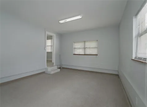 6465 1st Avenue S St Petersburg FL 33707