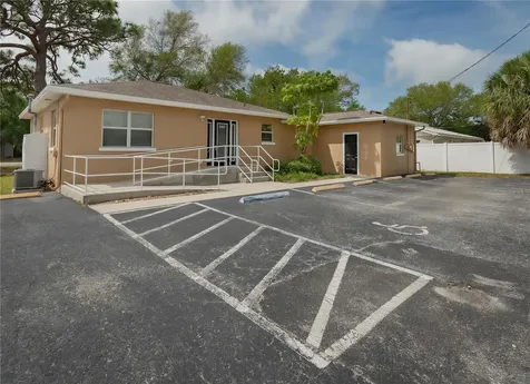 6465 1st Avenue S St Petersburg FL 33707