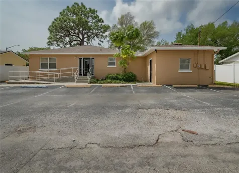 6465 1st Avenue S St Petersburg FL 33707