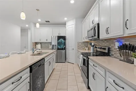 6248 Bradford Woods Drive Zephyrhills FL 33542