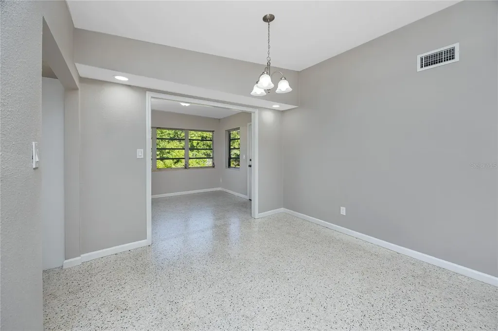 647 Garland Street N St Petersburg FL 33703