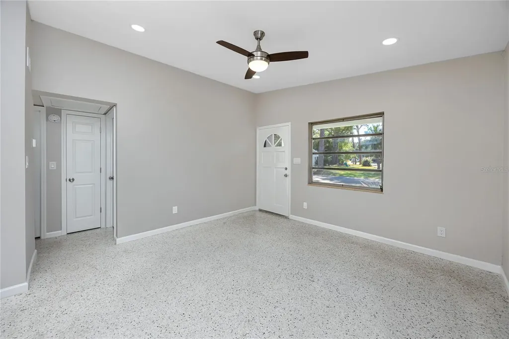 647 Garland Street N St Petersburg FL 33703