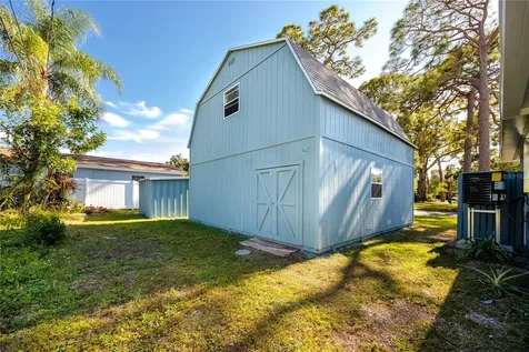 647 Garland Street N St Petersburg FL 33703
