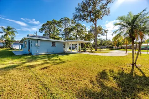 647 Garland Street N St Petersburg FL 33703