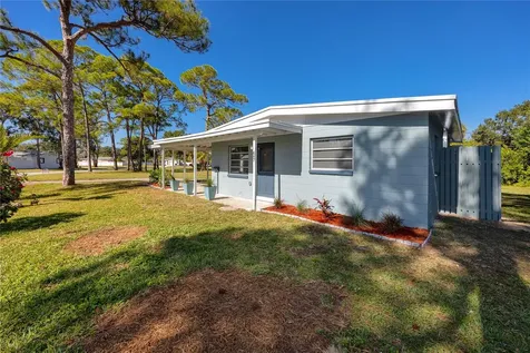 647 Garland Street N St Petersburg FL 33703