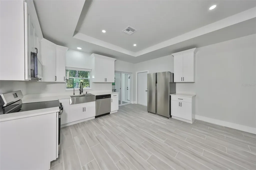 16407 Lake Byrd Drive Tampa FL 33618