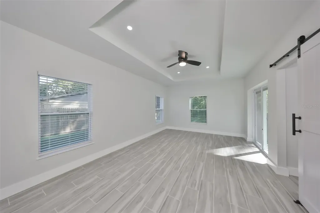 16407 Lake Byrd Drive Tampa FL 33618