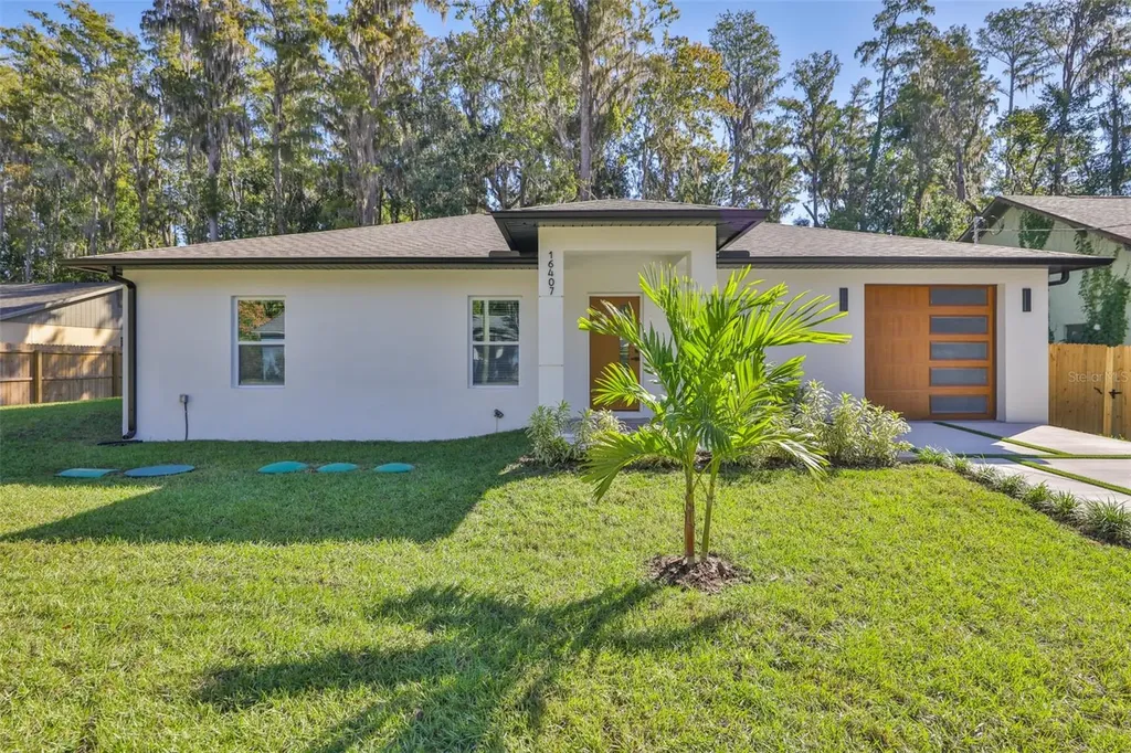 16407 Lake Byrd Drive Tampa FL 33618