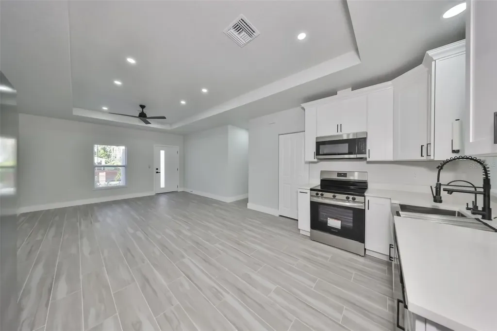 16407 Lake Byrd Drive Tampa FL 33618