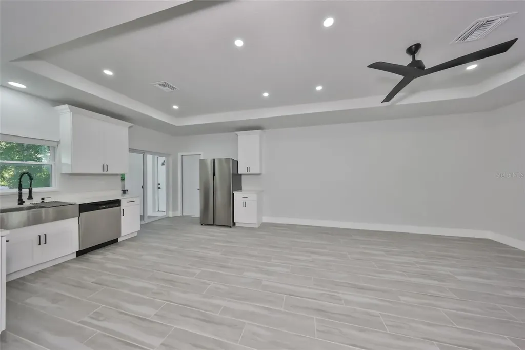 16407 Lake Byrd Drive Tampa FL 33618