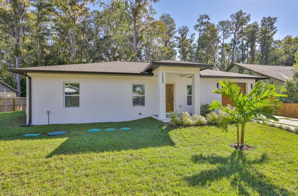 16407 Lake Byrd Drive Tampa FL 33618