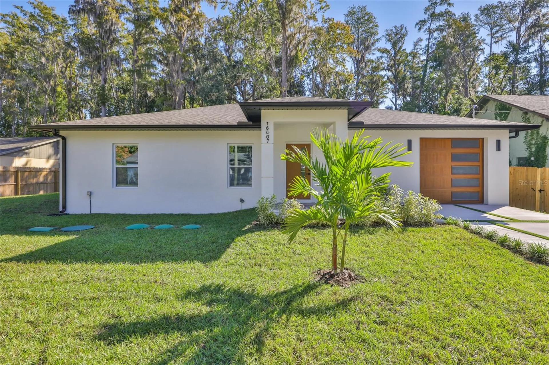 16407 Lake Byrd Drive Tampa FL 33618