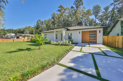 16407 Lake Byrd Drive Tampa FL 33618