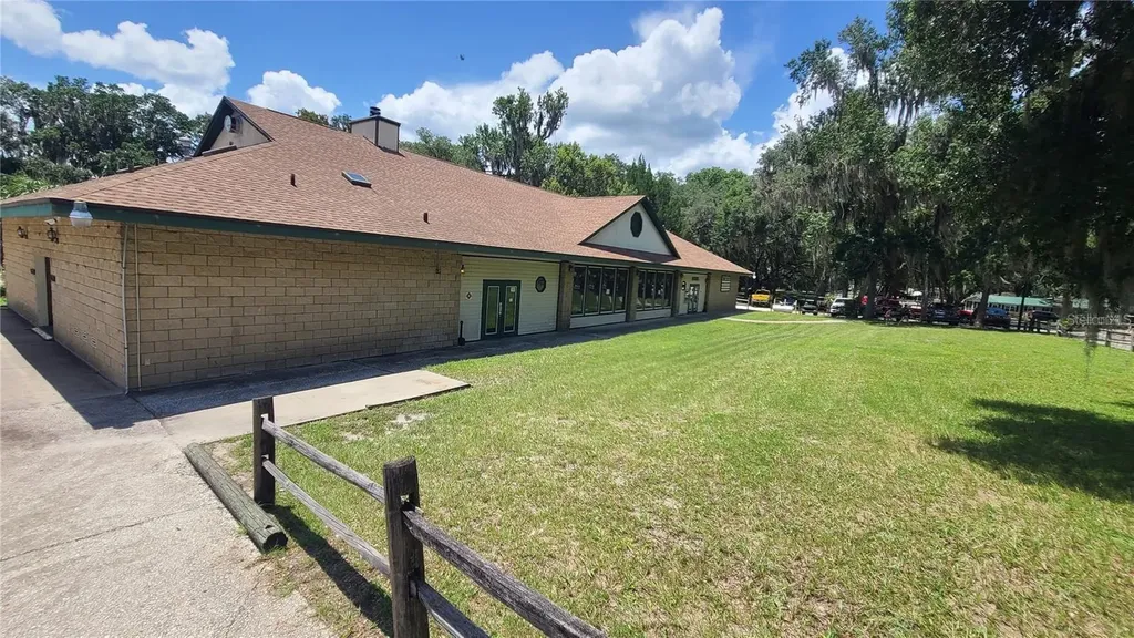 25205 NE 142nd Street Salt Springs FL 32134