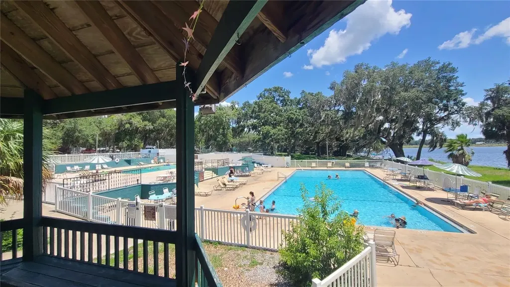 25205 NE 142nd Street Salt Springs FL 32134