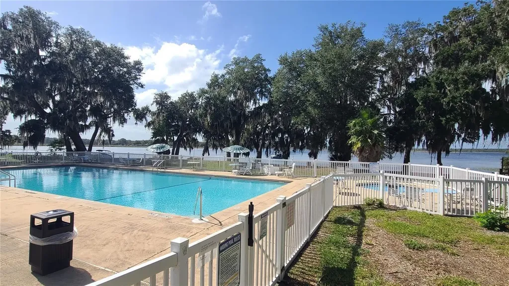 25205 NE 142nd Street Salt Springs FL 32134