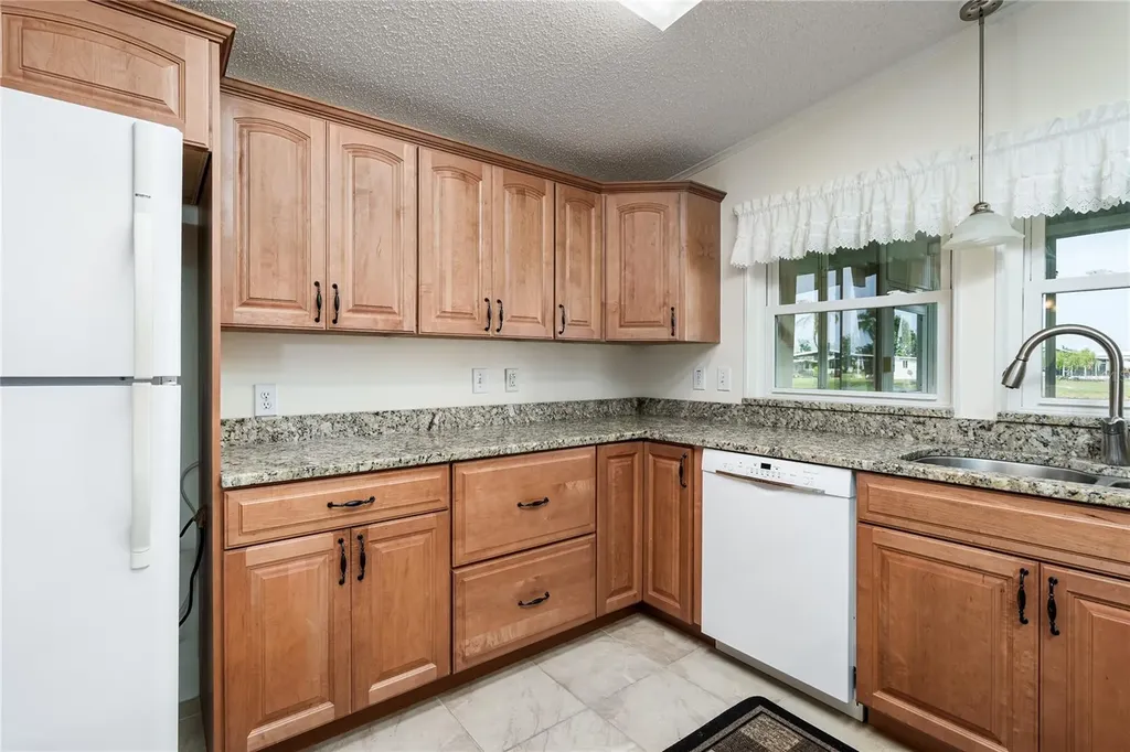 8206 Marie Lane Ellenton FL 34222