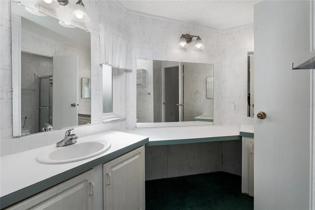 8206 Marie Lane Ellenton FL 34222