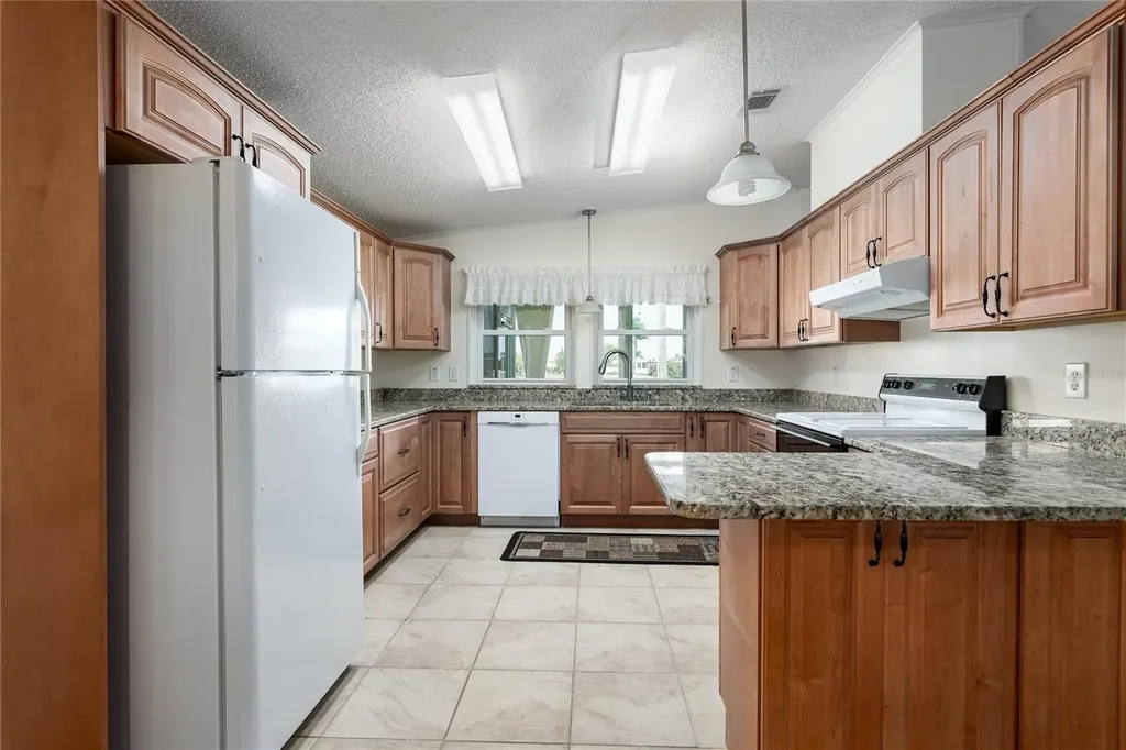 8206 Marie Lane Ellenton FL 34222
