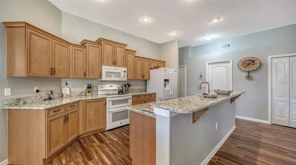 8875 Macgregor Lane Sarasota FL 34238