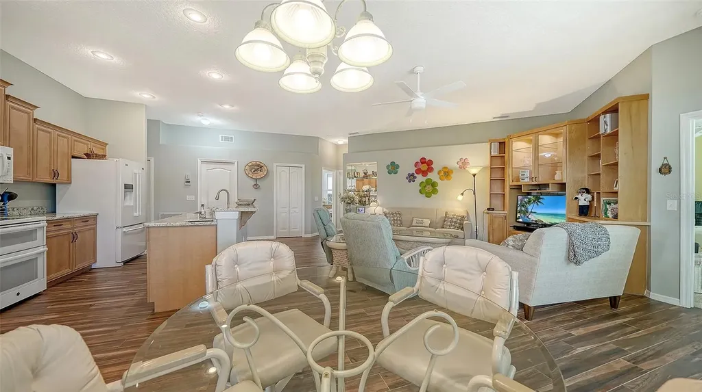 8875 Macgregor Lane Sarasota FL 34238