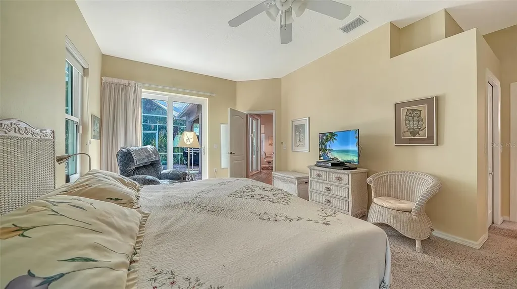 8875 Macgregor Lane Sarasota FL 34238