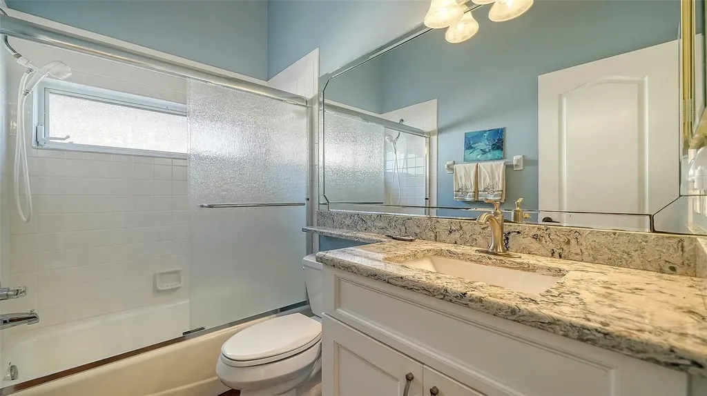 8875 Macgregor Lane Sarasota FL 34238