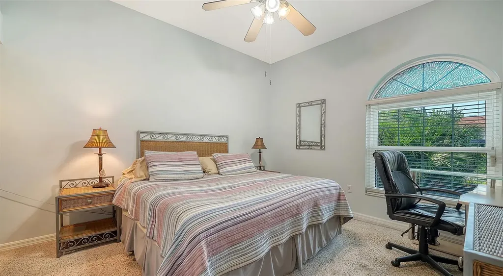 8875 Macgregor Lane Sarasota FL 34238