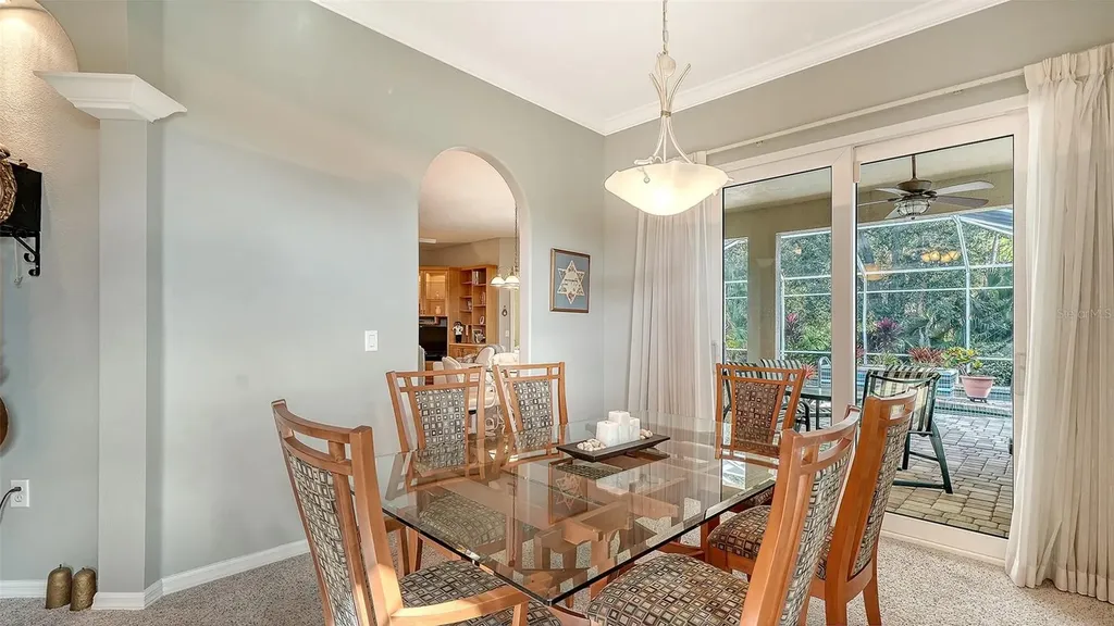 8875 Macgregor Lane Sarasota FL 34238