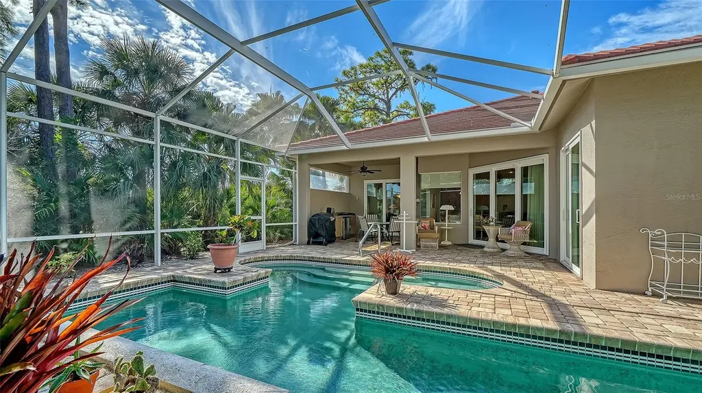 8875 Macgregor Lane Sarasota FL 34238