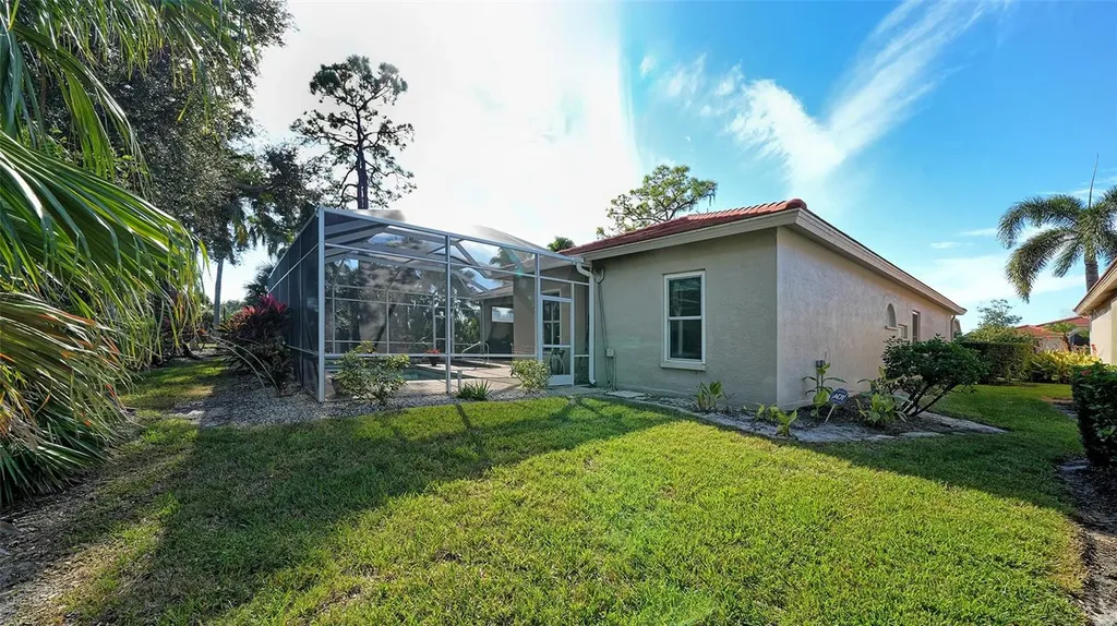 8875 Macgregor Lane Sarasota FL 34238