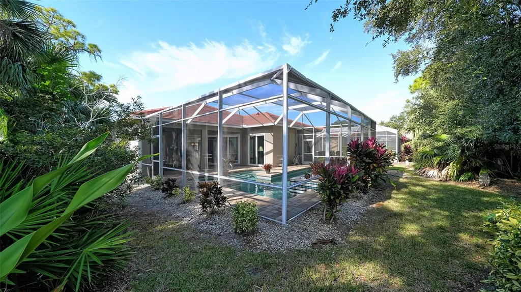 8875 Macgregor Lane Sarasota FL 34238