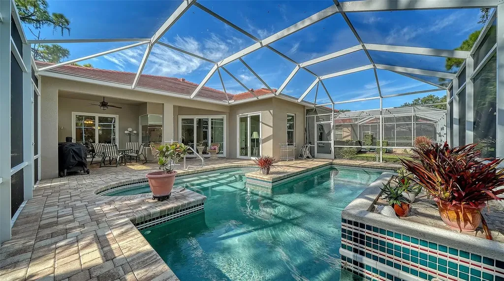 8875 Macgregor Lane Sarasota FL 34238