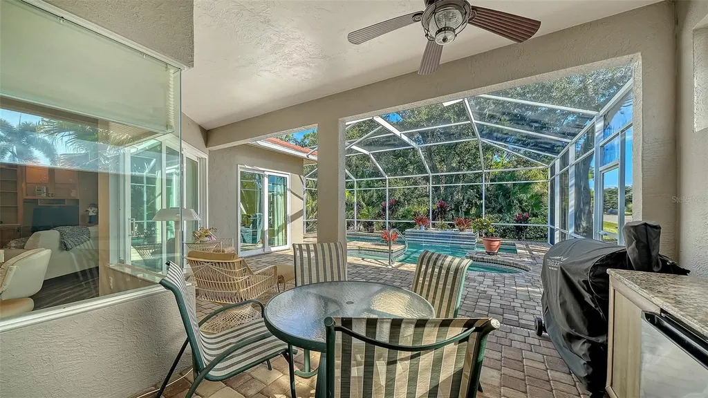8875 Macgregor Lane Sarasota FL 34238
