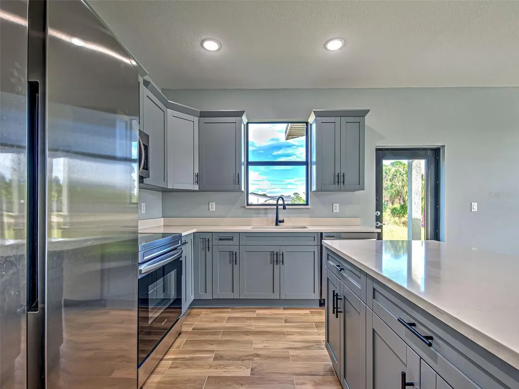 11240-42 Kimberly Avenue Englewood FL 34224