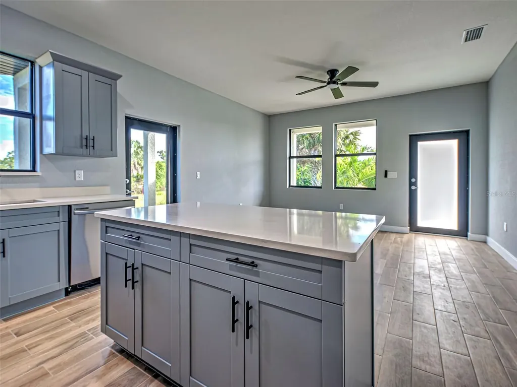 11240-42 Kimberly Avenue Englewood FL 34224