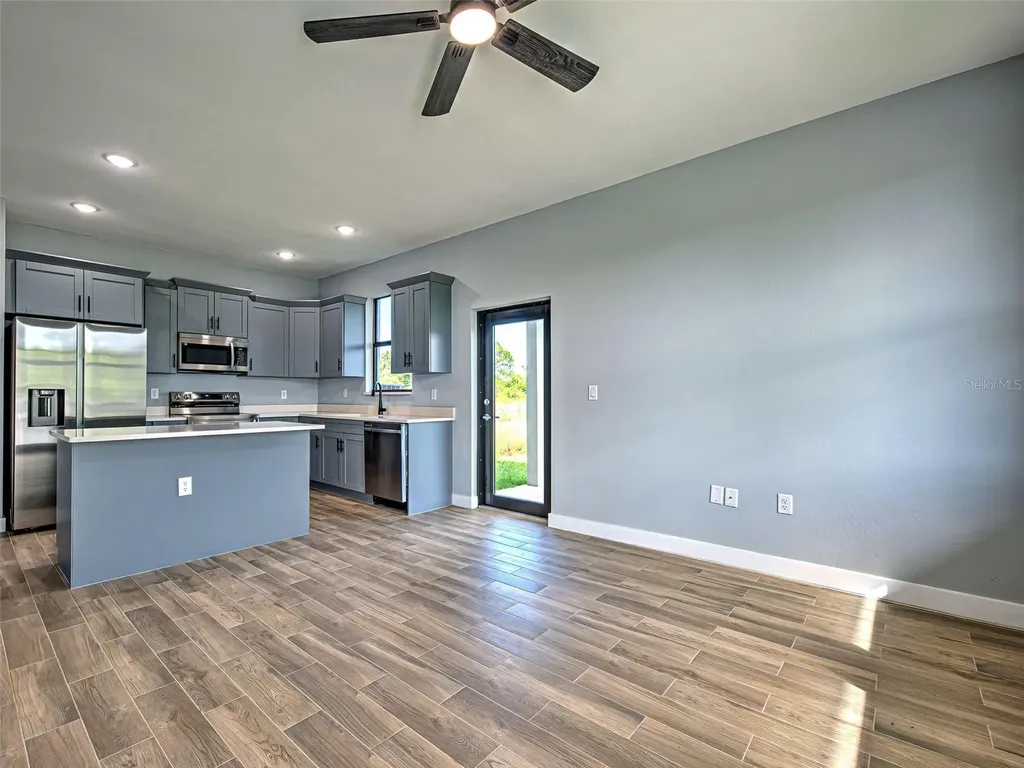 11240-42 Kimberly Avenue Englewood FL 34224