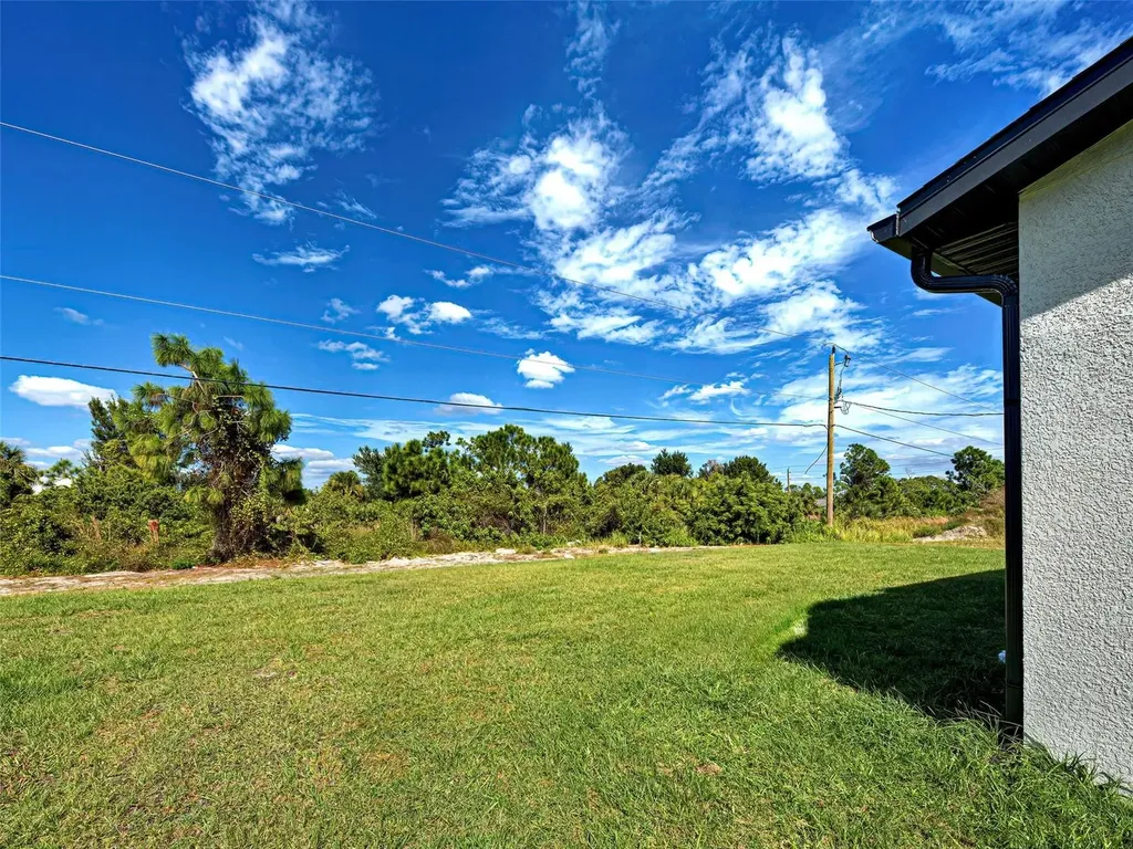 11240-42 Kimberly Avenue Englewood FL 34224