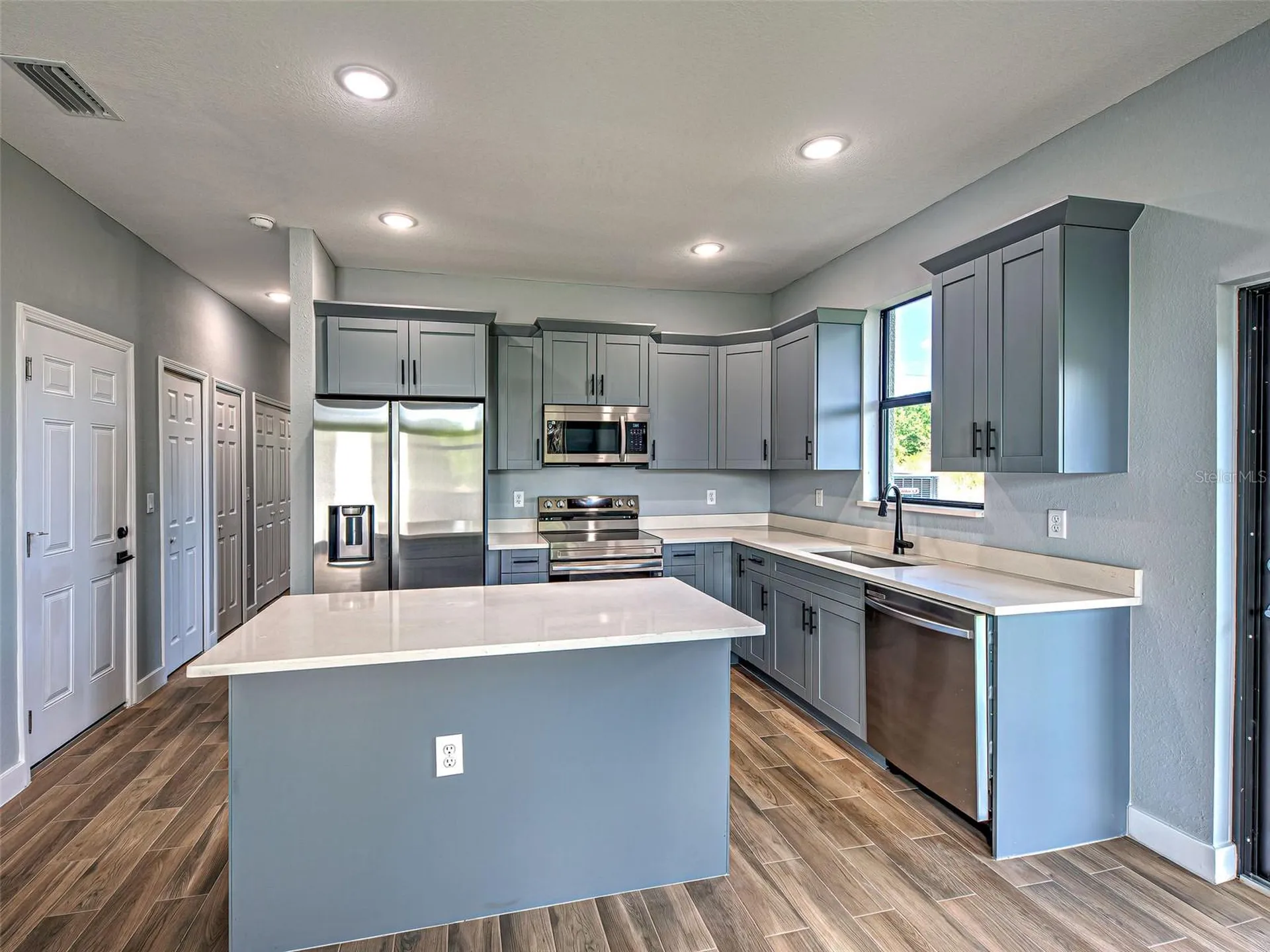 11240-42 Kimberly Avenue Englewood FL 34224