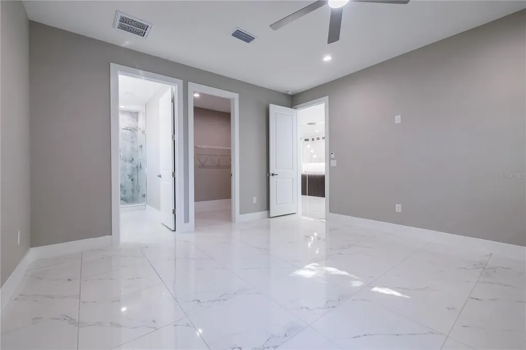 4006 W La Salle Street Tampa FL 33607