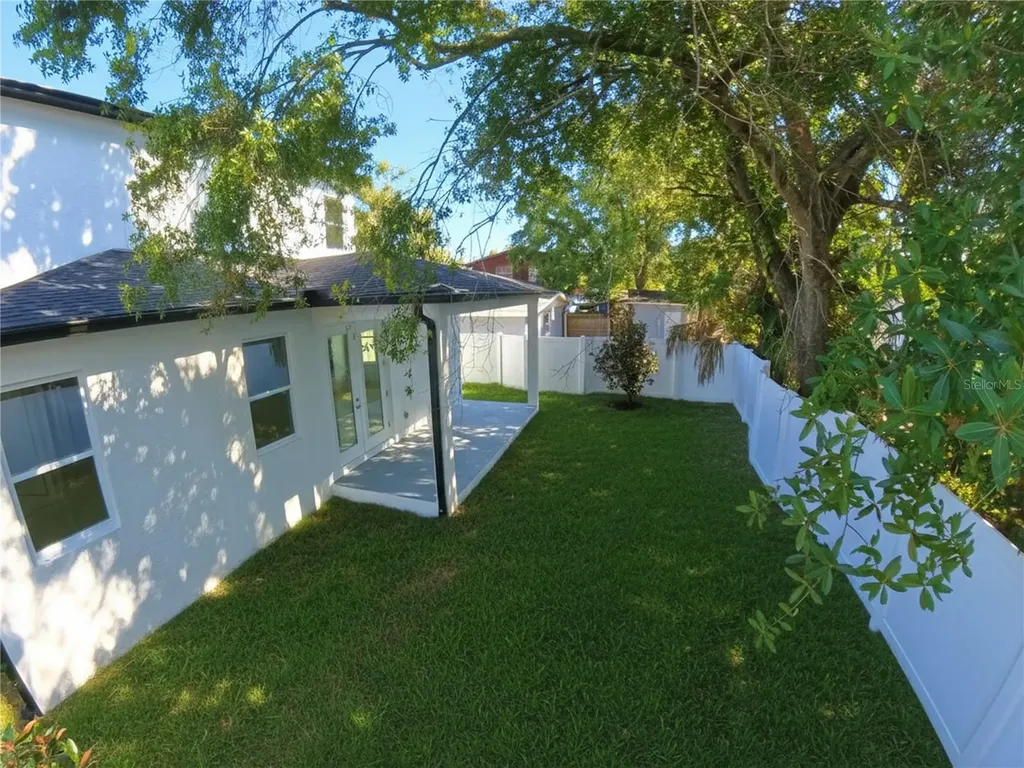 4006 W La Salle Street Tampa FL 33607