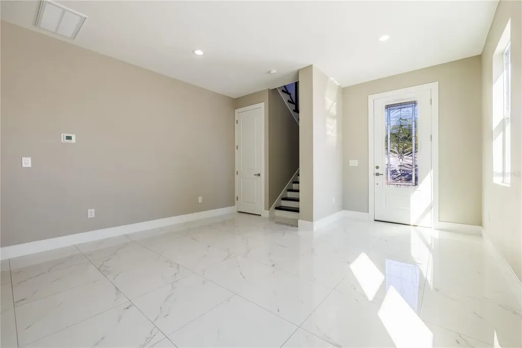 4006 W La Salle Street Tampa FL 33607