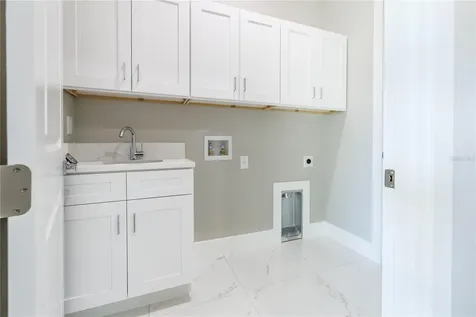 4006 W La Salle Street Tampa FL 33607