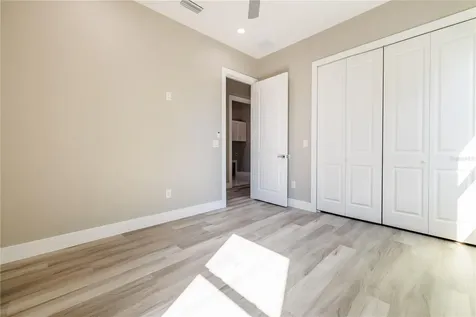4006 W La Salle Street Tampa FL 33607